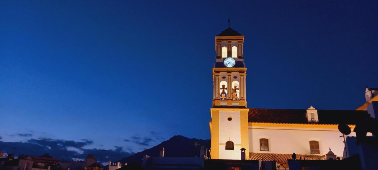 Precioso y acogedor ático old town Apartamento Marbella Exterior foto